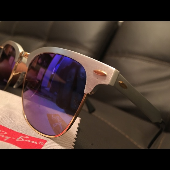 Ray Ban’s - Picture 4 of 4